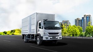 Tặng 1.000 lít dầu khi mua xe tải Mitsubishi Fuso Canter